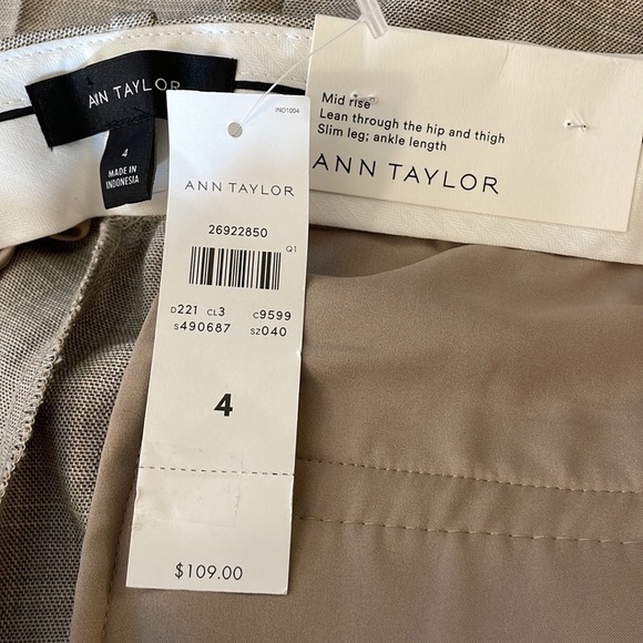 NWT. Ann Taylor 4 Pant Suit Set. - Picture 11 of 16